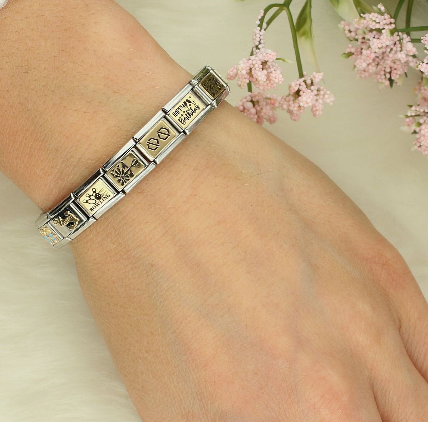 Charms Nomination Link 18K zawieszka charms Złota płytka Szampan i klieliszki 03016661 to element do bransoletki komponowanej Nomination Italy pokryty najwyższej jakości złotem 18 karatowym.jpg